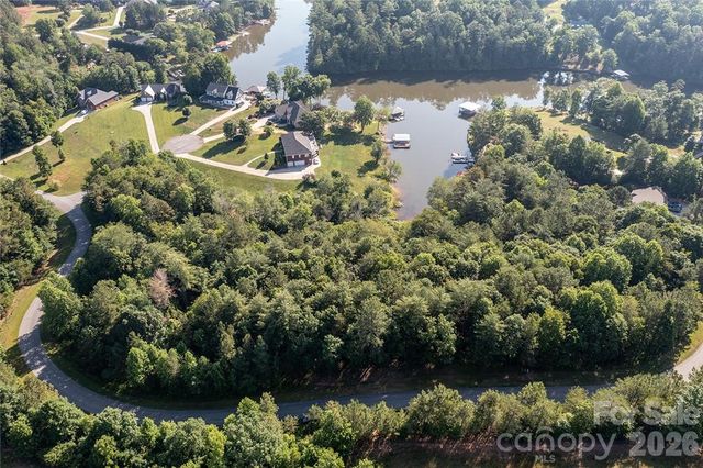 4856 Rio De Luna Drive 31,32, & 33, Hickory, NC 28601