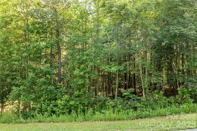 4856 Rio De Luna Drive 31,32, & 33, Hickory, NC 28601
