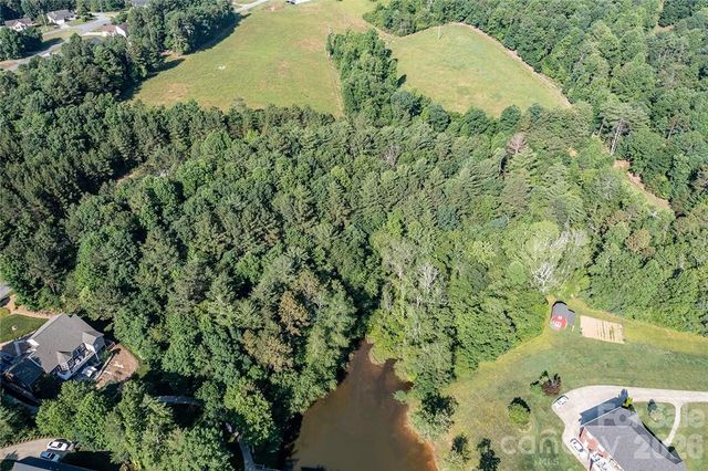4856 Rio De Luna Drive 31,32, & 33, Hickory, NC 28601