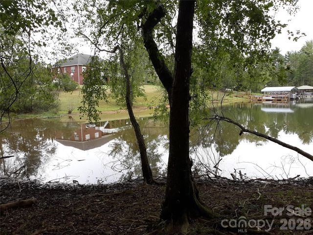 4856 Rio De Luna Drive 31,32, & 33, Hickory, NC 28601