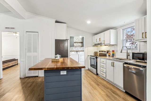 511 Central Ave, Chapel Hill, TN 37034