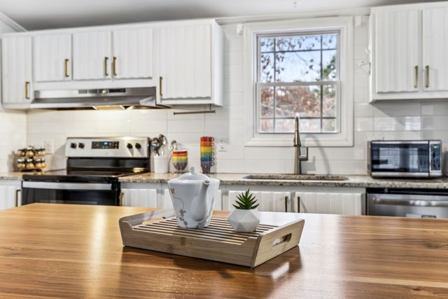 511 Central Ave, Chapel Hill, TN 37034