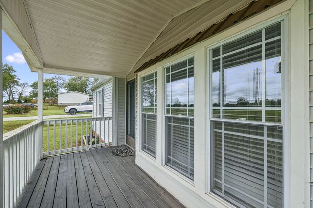 511 Central Ave, Chapel Hill, TN 37034