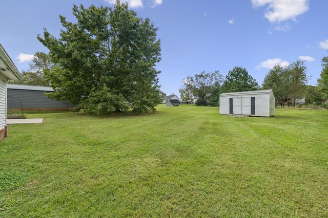 511 Central Ave, Chapel Hill, TN 37034