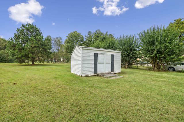 511 Central Ave, Chapel Hill, TN 37034