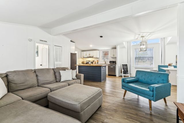 511 Central Ave, Chapel Hill, TN 37034