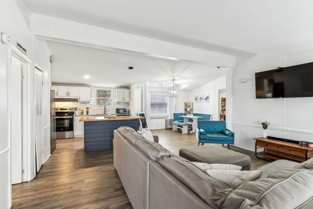 511 Central Ave, Chapel Hill, TN 37034