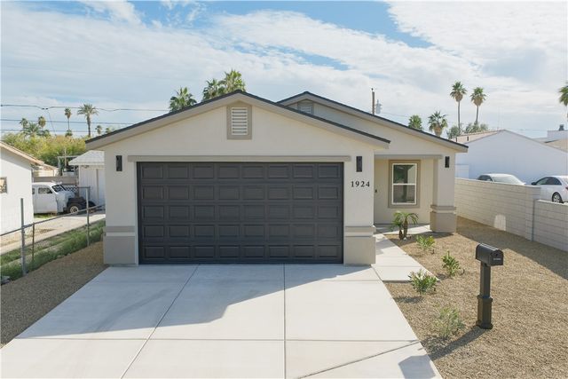 1924 Surf And Sand Drive, Bullhead City, AZ 86442