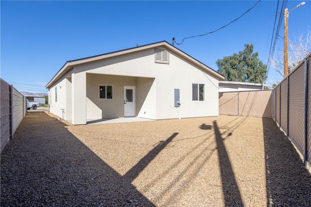 1924 Surf And Sand Drive, Bullhead City, AZ 86442