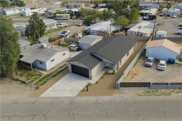 1924 Surf And Sand Drive, Bullhead City, AZ 86442