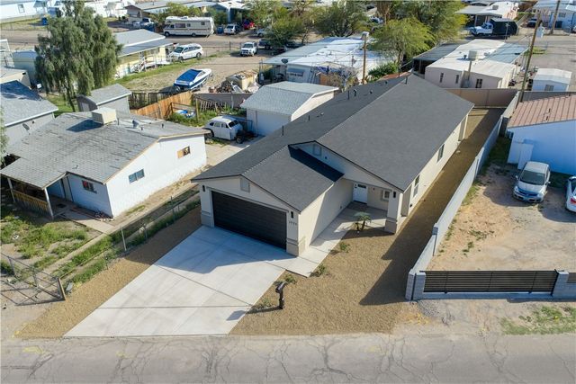 1924 Surf And Sand Drive, Bullhead City, AZ 86442
