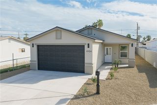 1924 Surf And Sand Drive, Bullhead City, AZ 86442