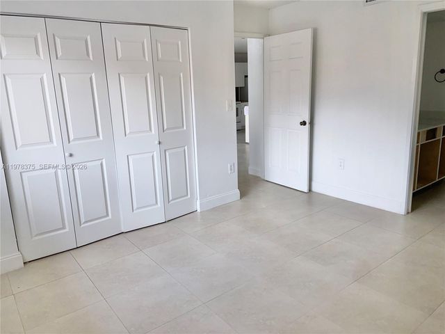 2740 W 62nd St 203, Hialeah, FL 33016