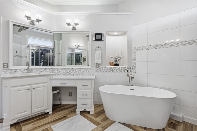8804 Summit Point Court, Fort Worth, TX 76179