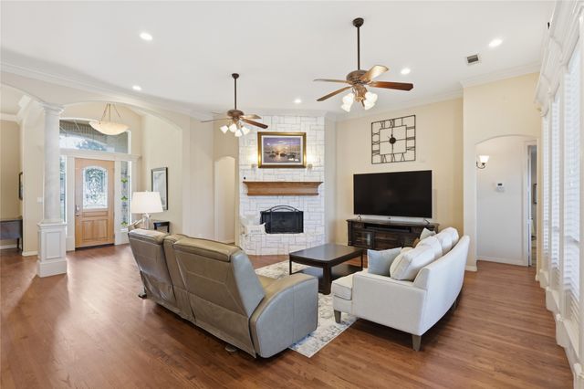 8804 Summit Point Court, Fort Worth, TX 76179