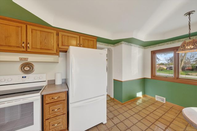 4001 Huhn Circle, Shelby Twp, MI 48316