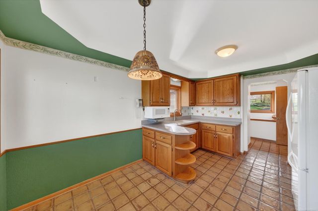 4001 Huhn Circle, Shelby Twp, MI 48316