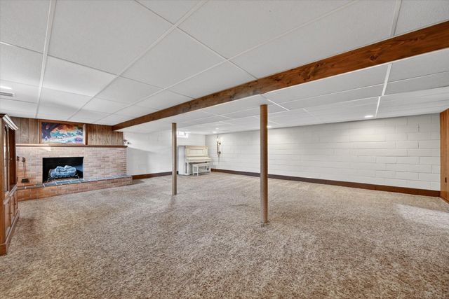 4001 Huhn Circle, Shelby Twp, MI 48316