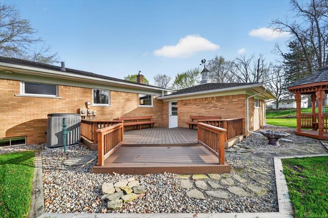 4001 Huhn Circle, Shelby Twp, MI 48316