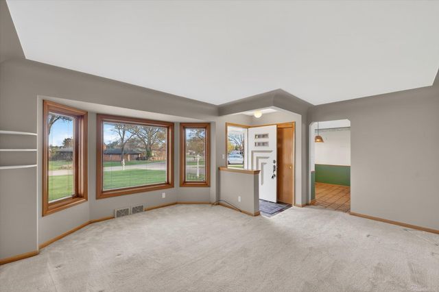 4001 Huhn Circle, Shelby Twp, MI 48316