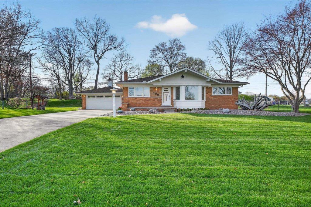 4001 Huhn Circle, Shelby Twp, MI 48316