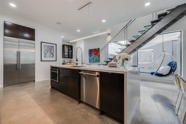 2014 Park Street, Houston, TX 77019