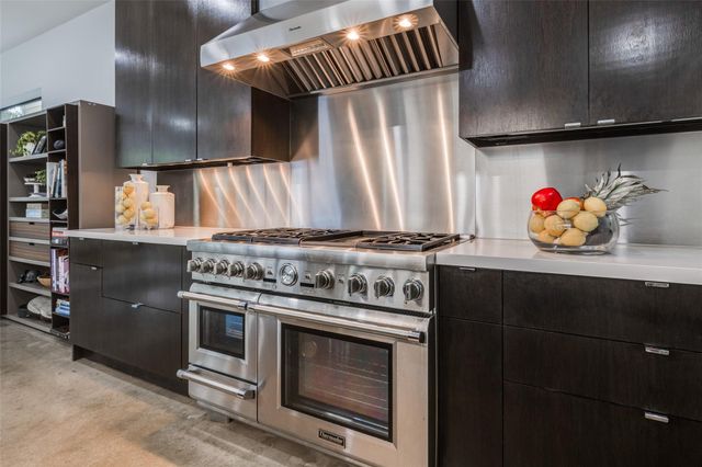 2014 Park Street, Houston, TX 77019