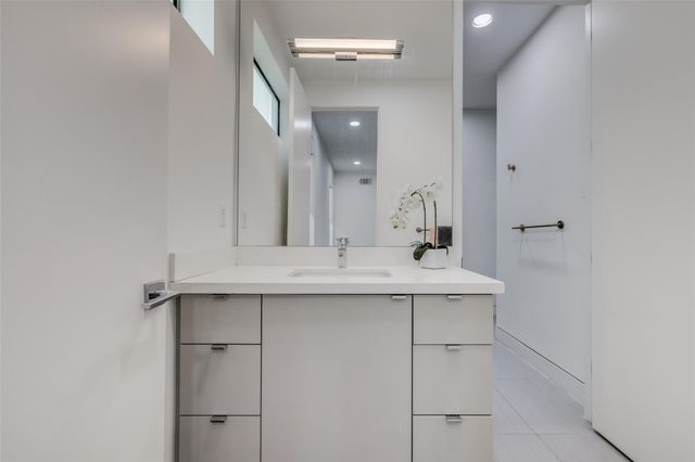 2014 Park Street, Houston, TX 77019
