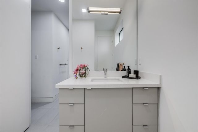 2014 Park Street, Houston, TX 77019