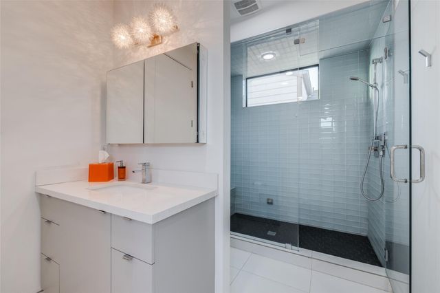 2014 Park Street, Houston, TX 77019