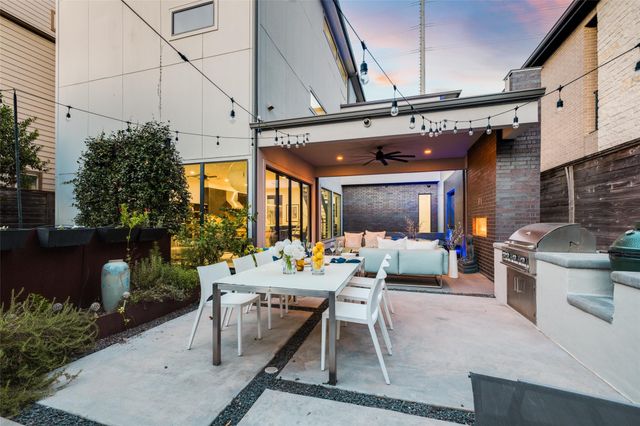 2014 Park Street, Houston, TX 77019
