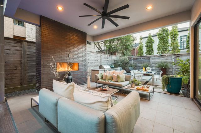 2014 Park Street, Houston, TX 77019