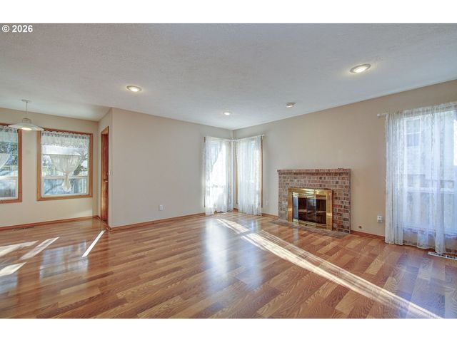 1758 Nw 18TH Ct, Gresham, OR 97030