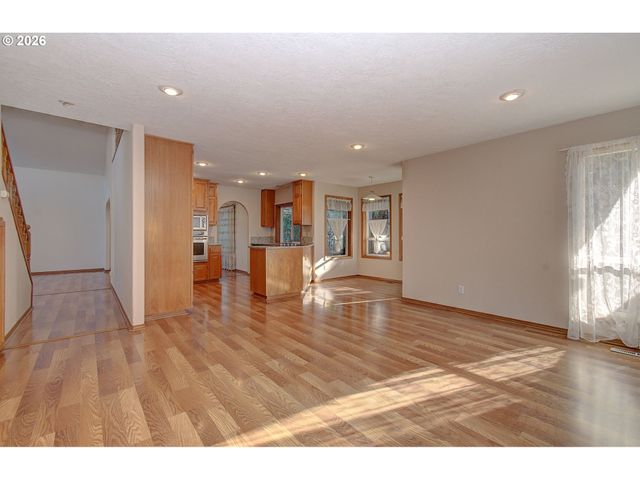 1758 Nw 18TH Ct, Gresham, OR 97030