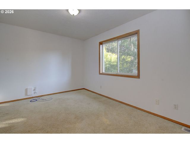 1758 Nw 18TH Ct, Gresham, OR 97030