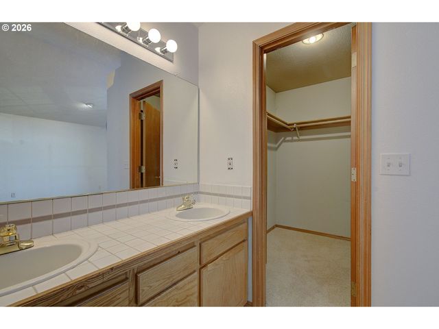 1758 Nw 18TH Ct, Gresham, OR 97030