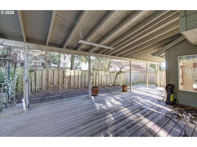 1758 Nw 18TH Ct, Gresham, OR 97030