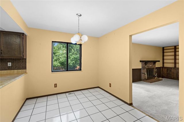 12787 Parkway Estates Drive, St Louis, MO 63146