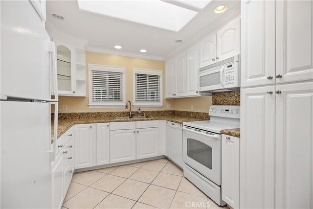 782 Via Los Altos N, Laguna Woods, CA 92637