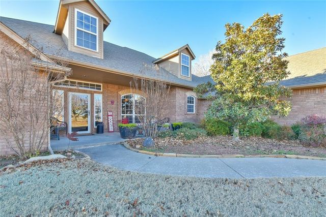 301 W Ponderosa Drive, Tuttle, OK 73089