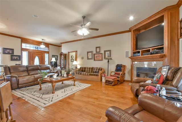 301 W Ponderosa Drive, Tuttle, OK 73089