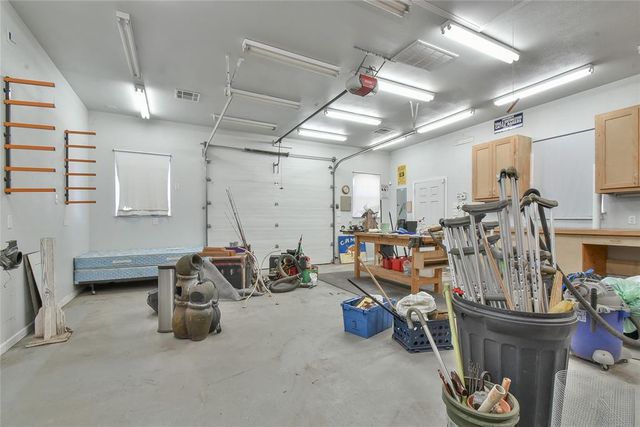 301 W Ponderosa Drive, Tuttle, OK 73089