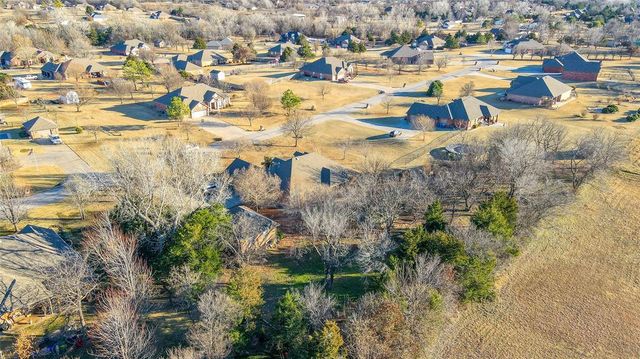 301 W Ponderosa Drive, Tuttle, OK 73089