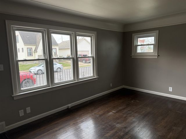 182 Bondie Street, Wyandotte, MI 48192