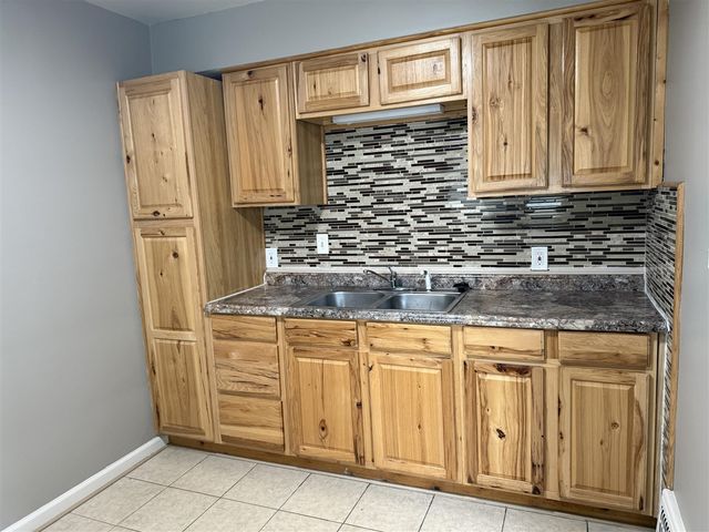 182 Bondie Street, Wyandotte, MI 48192