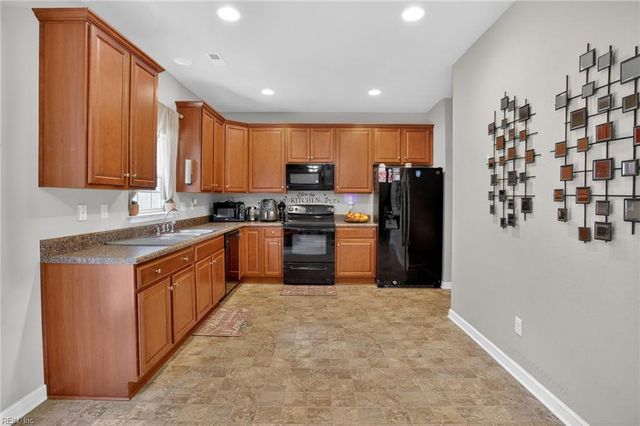 4158 Everett ST, Chesapeake, VA 23324