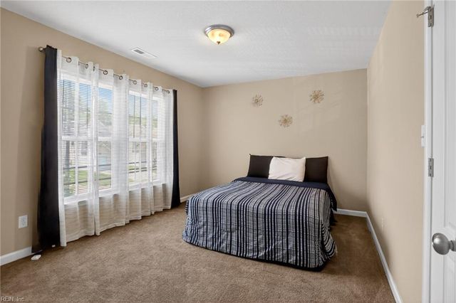4158 Everett ST, Chesapeake, VA 23324