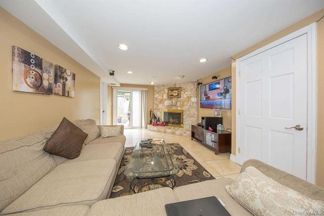 413 Clearmeadow Drive, East Meadow, NY 11554