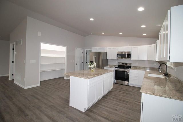 136 High Meadows Dr, Florence, CO 81226