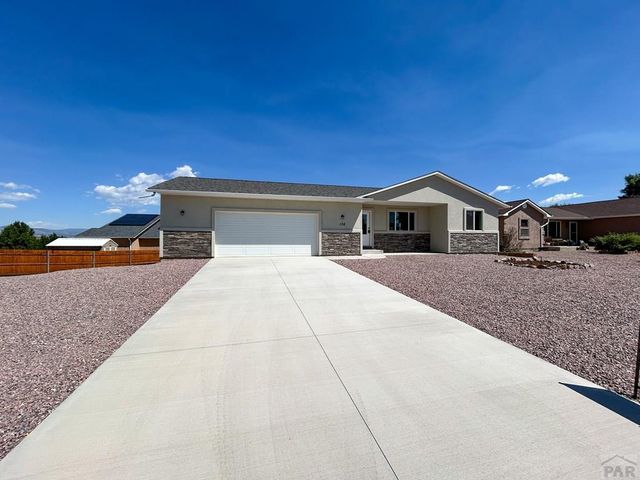 136 High Meadows Dr, Florence, CO 81226
